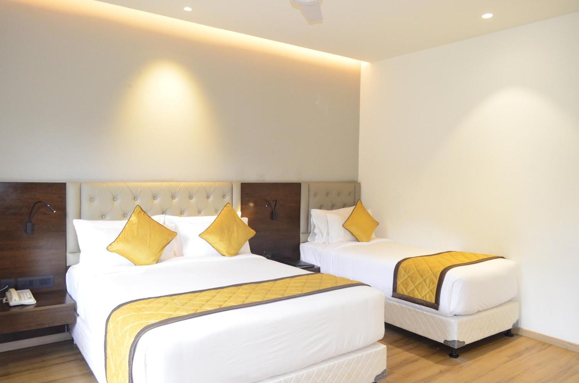 The Aurum Subrahmanya Exterior foto